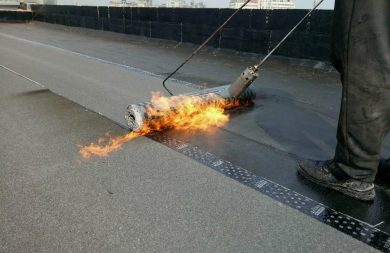 Что делать, если потекла наплавляемая крыша после зимы — советы мастера